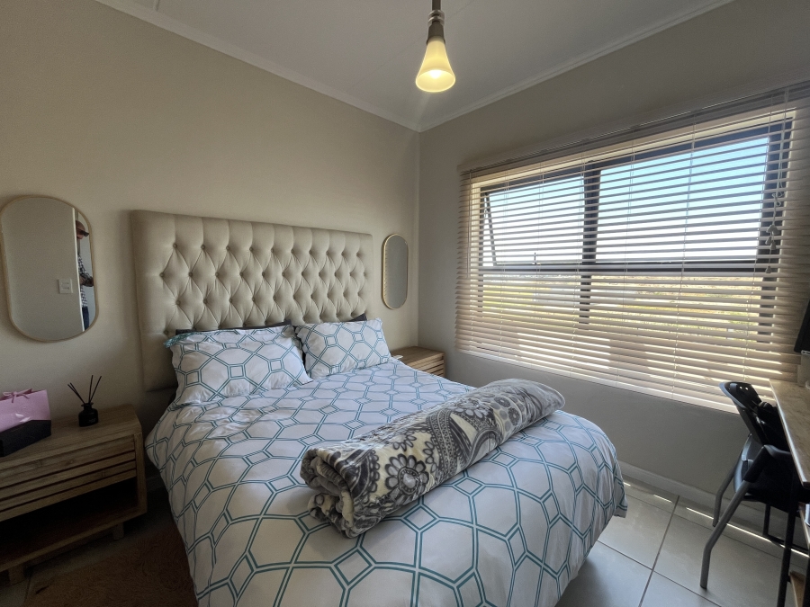 To Let 1 Bedroom Property for Rent in Richwood Western Cape